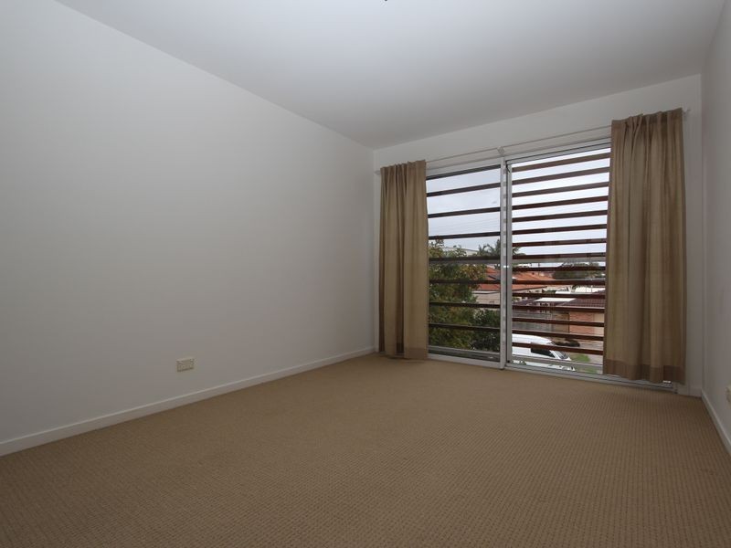 1/29 Nankeen Avenue, Paradise Point QLD 4216