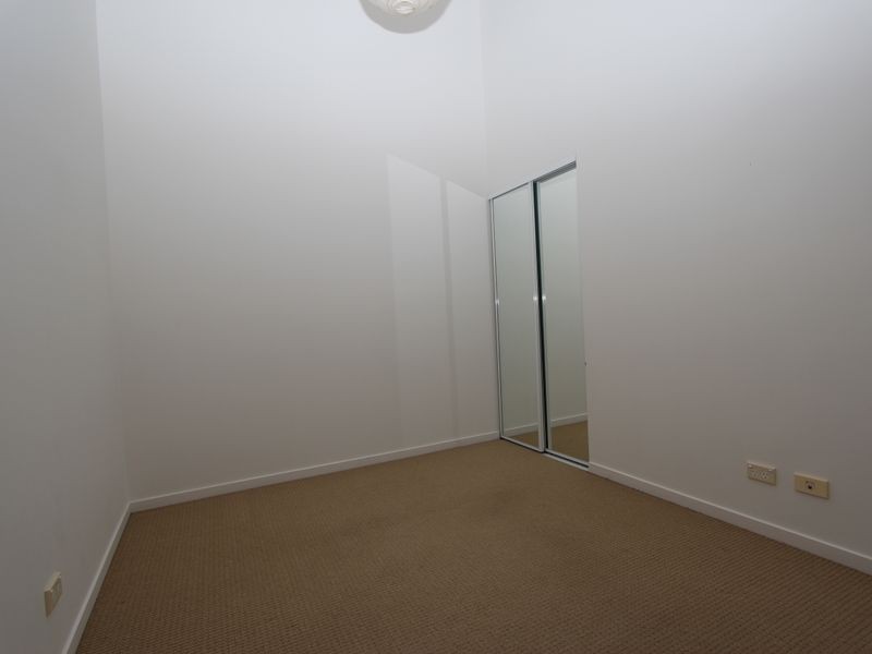 1/29 Nankeen Avenue, Paradise Point QLD 4216