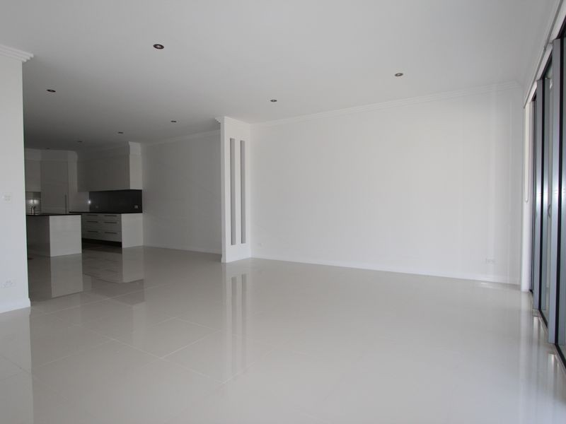 2/20 Compass Drive, Biggera Waters QLD 4216