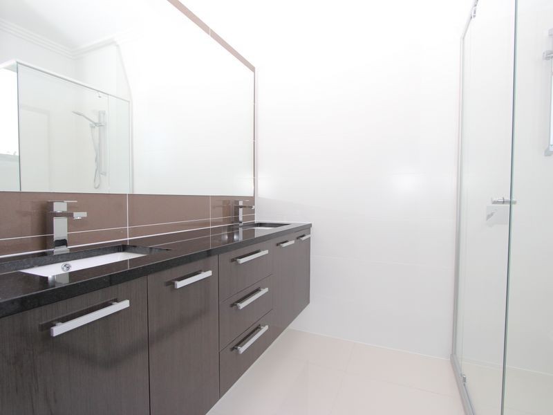 2/20 Compass Drive, Biggera Waters QLD 4216