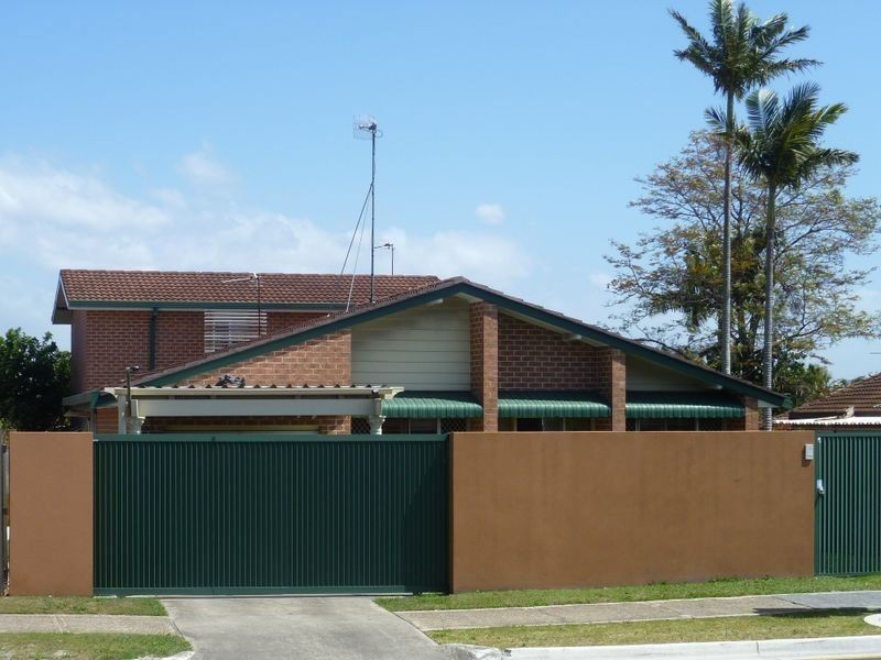1/114 Oxley Drive, Paradise Point QLD 4216
