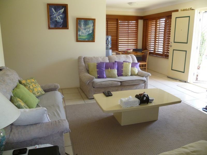 1/114 Oxley Drive, Paradise Point QLD 4216
