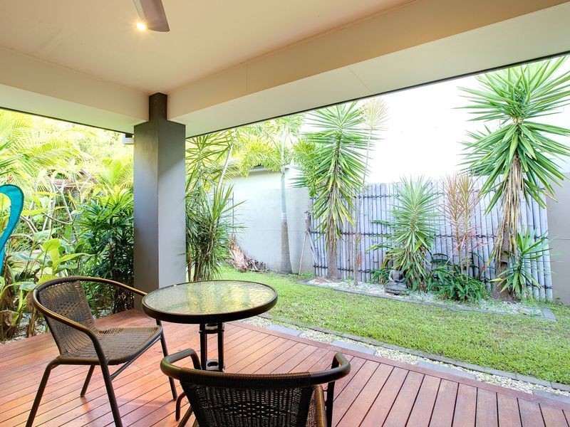19 Riverlinks Boulevard, Helensvale QLD 4212