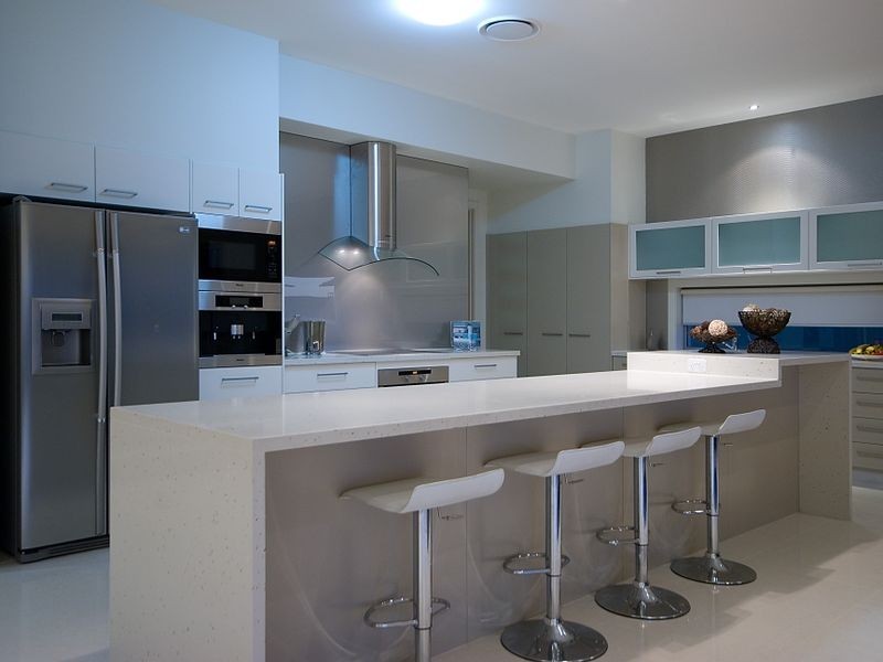 Sovereign Islands QLD 4216