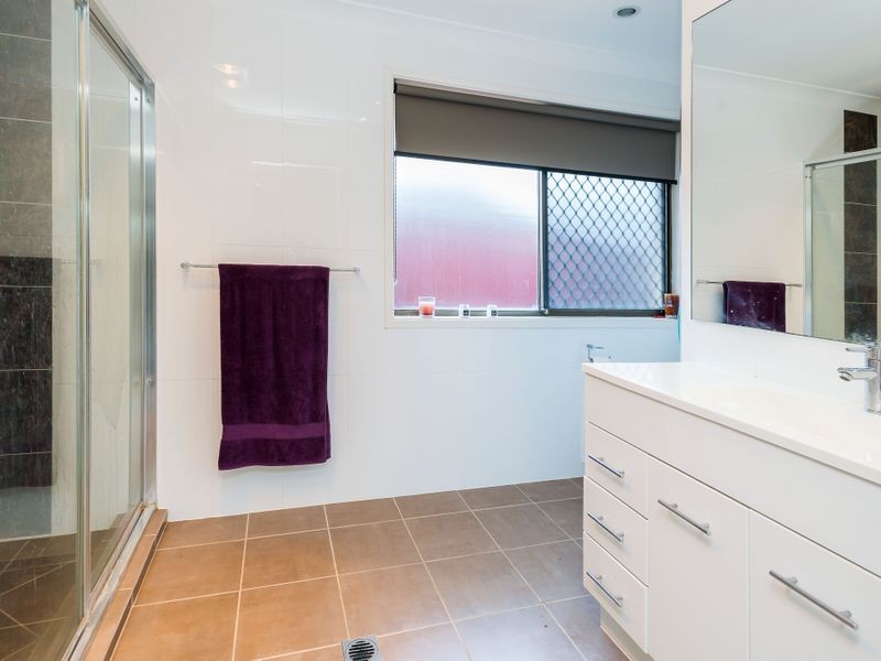 53 Hansford Road, Coombabah QLD 4216