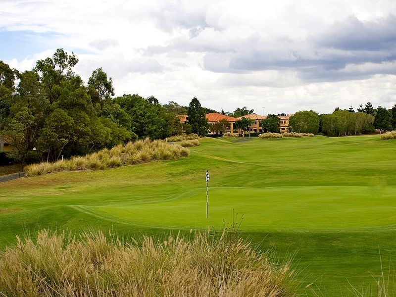 3182 Riverleigh Drive, Hope Island QLD 4212