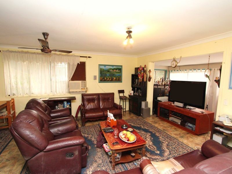 21 Dunnes Avenue, Hope Island QLD 4212
