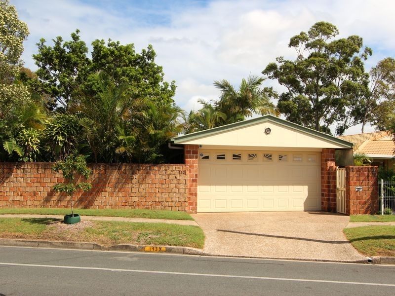 132 Paradise Parade, Paradise Point QLD 4216