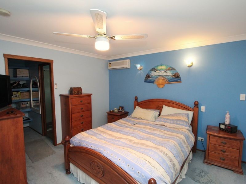 132 Paradise Parade, Paradise Point QLD 4216