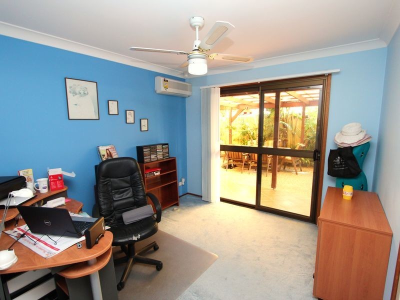 132 Paradise Parade, Paradise Point QLD 4216