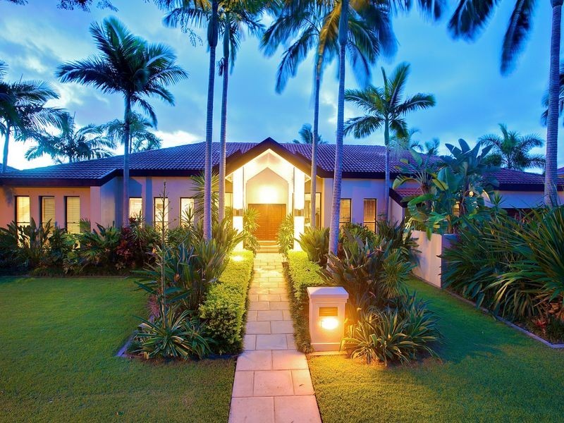 1033 Rosebank Way, Hope Island QLD 4212