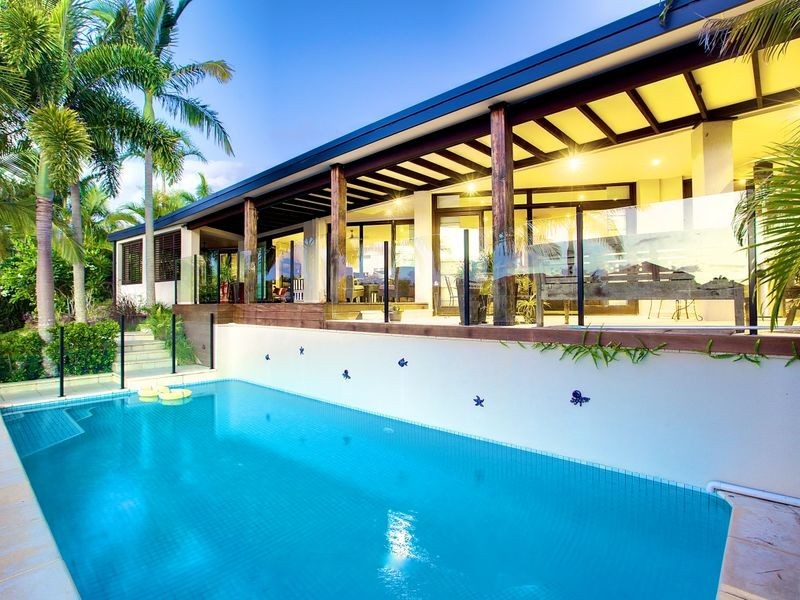 1033 Rosebank Way, Hope Island QLD 4212