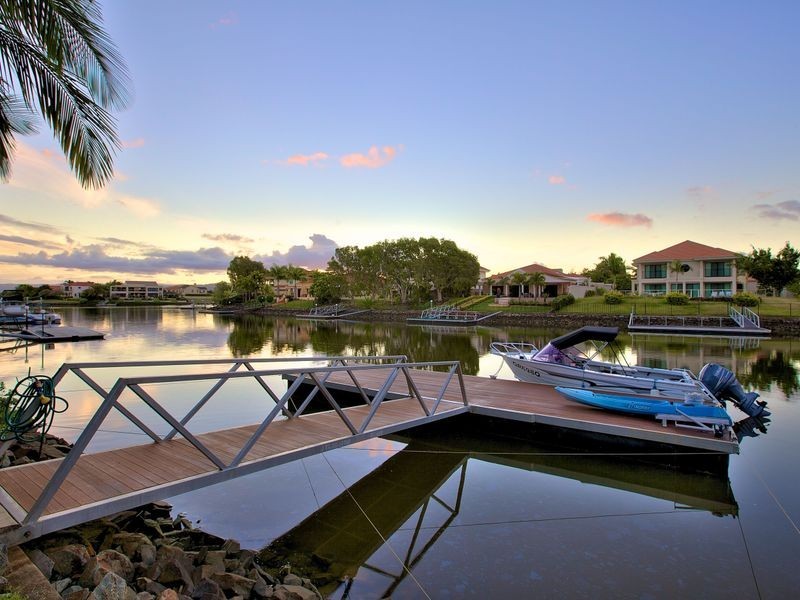 1033 Rosebank Way, Hope Island QLD 4212