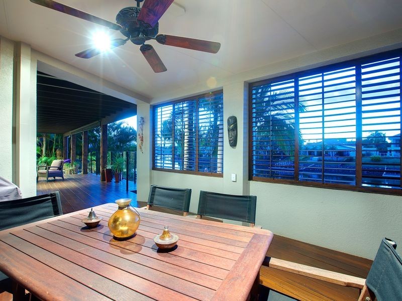 1033 Rosebank Way, Hope Island QLD 4212