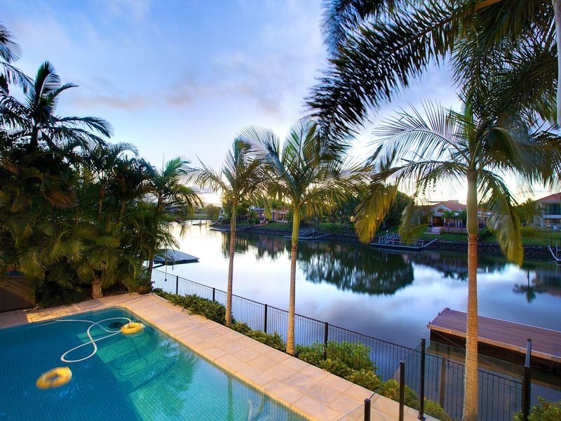 1033 Rosebank Way, Hope Island QLD 4212