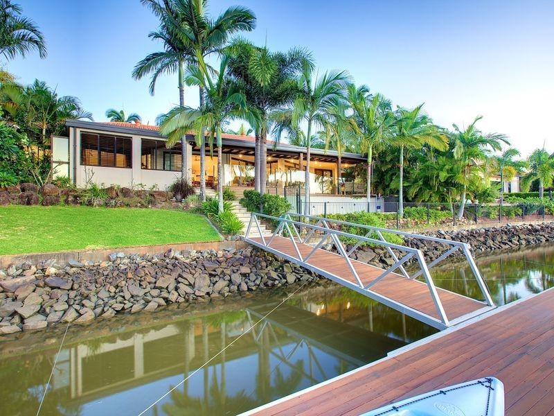 1033 Rosebank Way, Hope Island QLD 4212