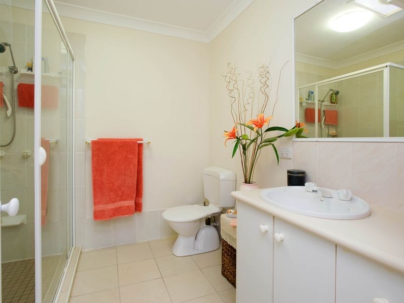 3/105 Whiting Street, Labrador QLD 4215