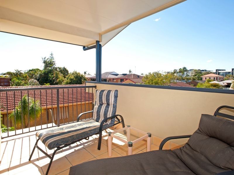 1/7 Shoveller Avenue, Paradise Point QLD 4216