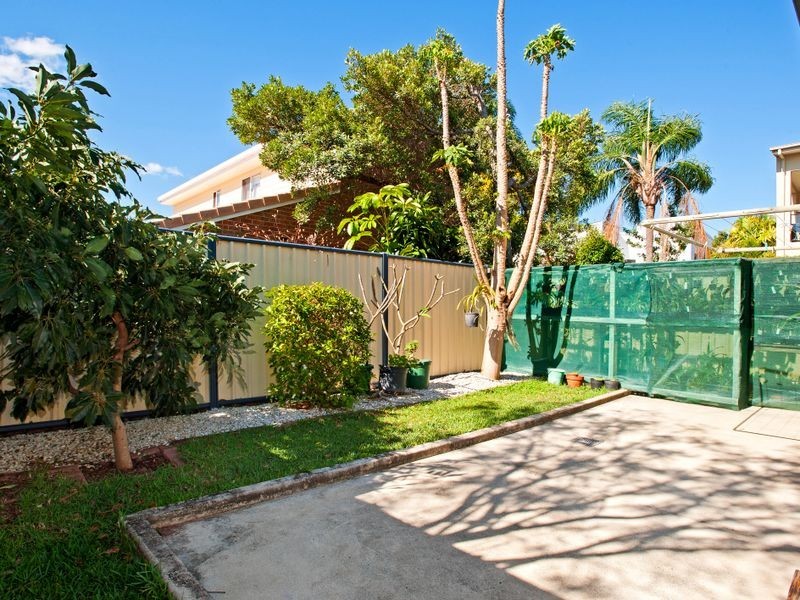 1/7 Shoveller Avenue, Paradise Point QLD 4216