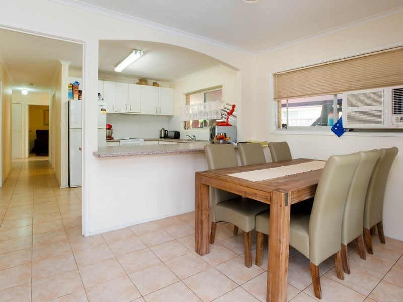 36 Broadwater Street, Runaway Bay QLD 4216