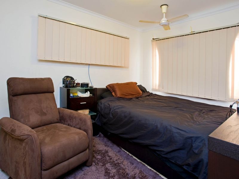 36 Broadwater Street, Runaway Bay QLD 4216