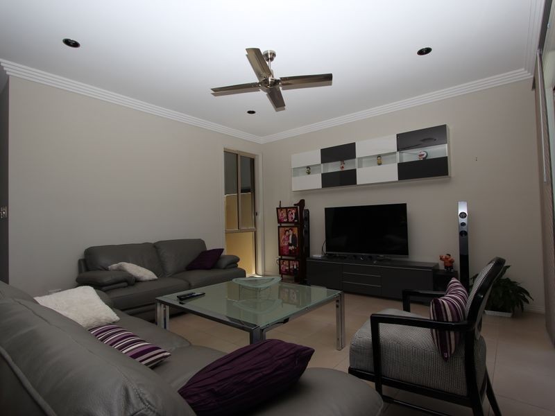 7411 Ellensbrook Drive, Hope Island QLD 4212