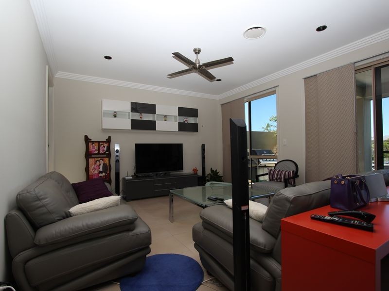 7411 Ellensbrook Drive, Hope Island QLD 4212