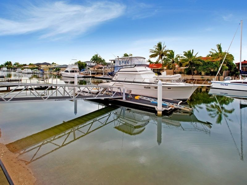 5 Drysdale Place, Paradise Point QLD 4216