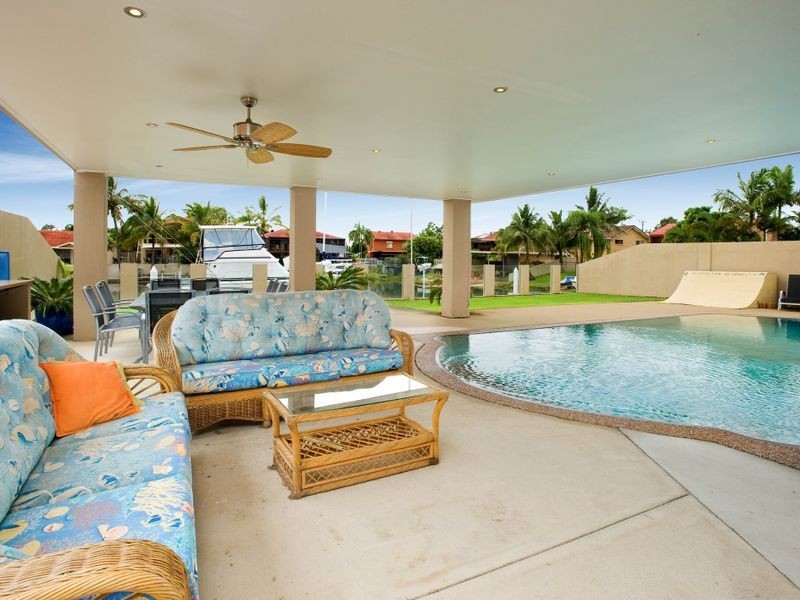 5 Drysdale Place, Paradise Point QLD 4216