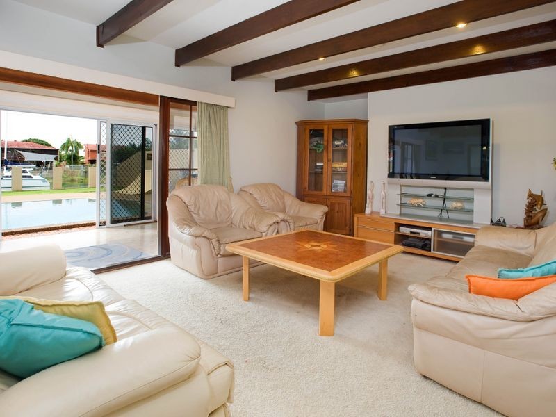 5 Drysdale Place, Paradise Point QLD 4216