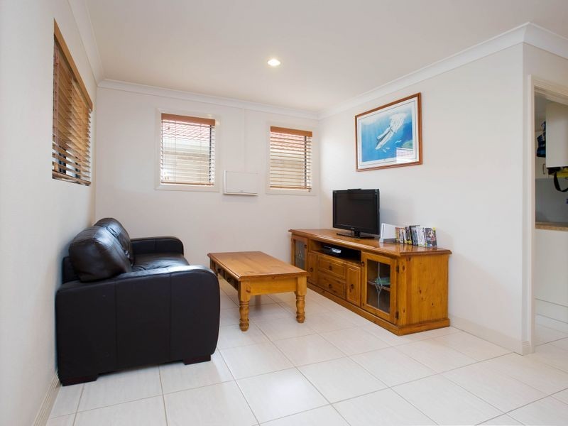 5 Drysdale Place, Paradise Point QLD 4216