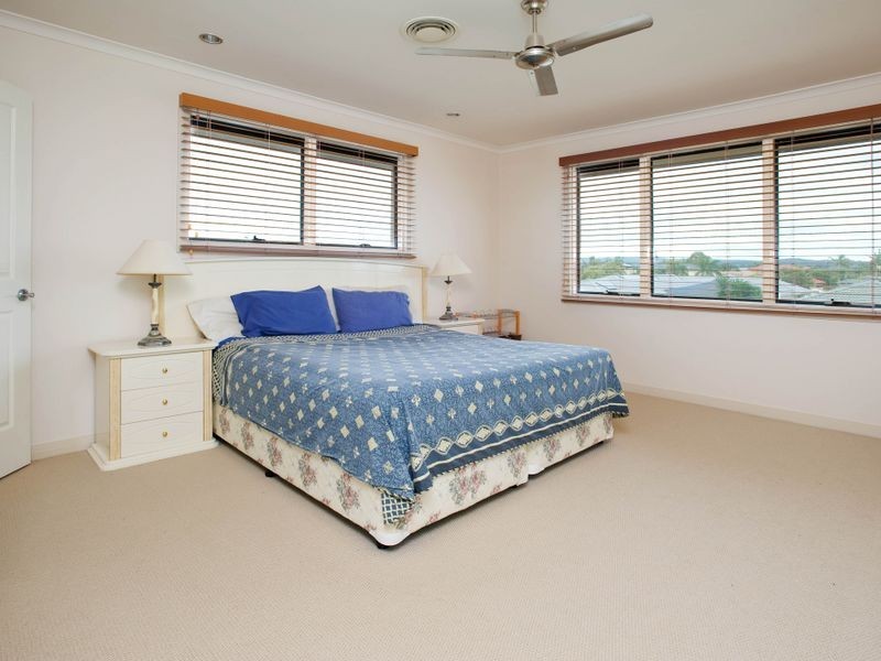 5 Drysdale Place, Paradise Point QLD 4216