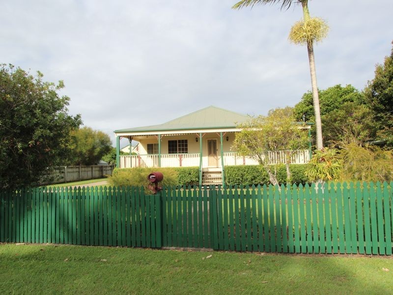 26 Crescent Avenue, Hope Island QLD 4212