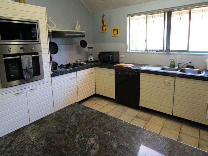 130 Columbus Drive, Hollywell QLD 4216