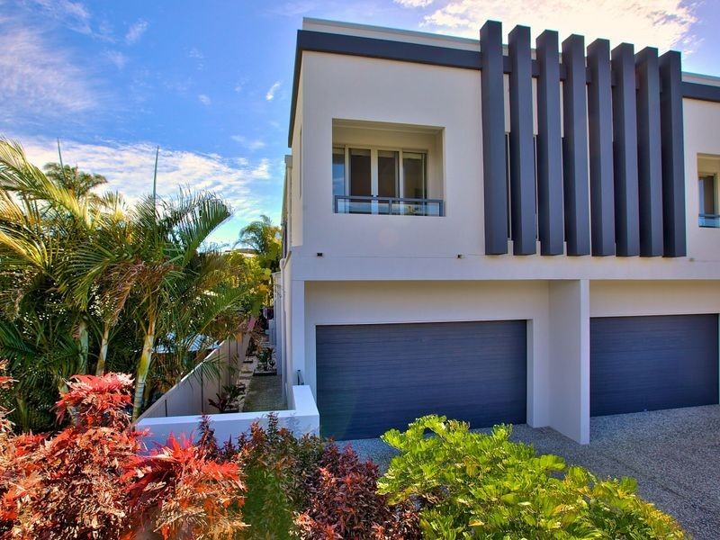 2/21 Scoter Avenue, Paradise Point QLD 4216