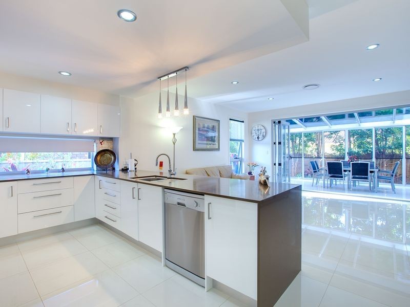 2/21 Scoter Avenue, Paradise Point QLD 4216