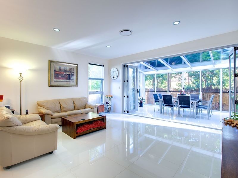 2/21 Scoter Avenue, Paradise Point QLD 4216