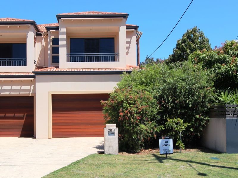 20B Killowill Avenue, Paradise Point QLD 4216