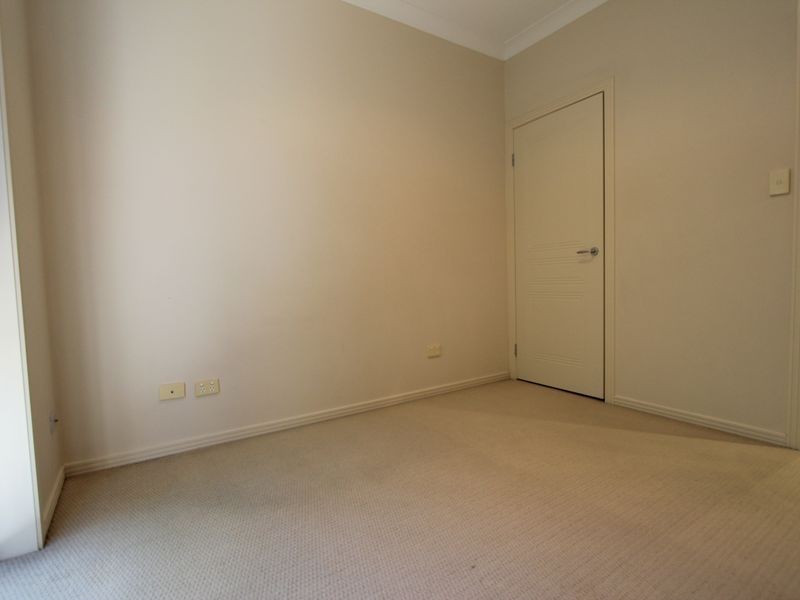 20B Killowill Avenue, Paradise Point QLD 4216