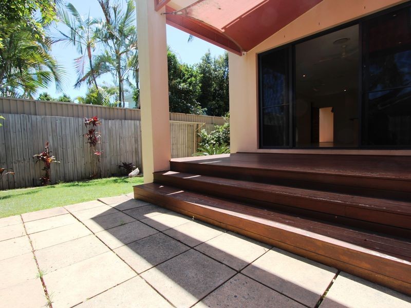 20B Killowill Avenue, Paradise Point QLD 4216