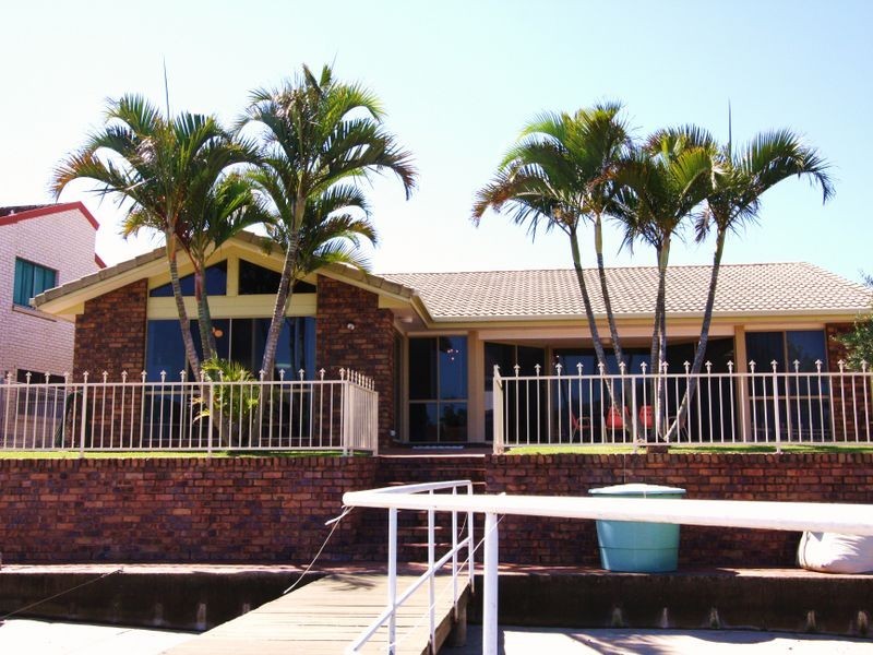 56 Walter Raleigh Crescent, Hollywell QLD 4216