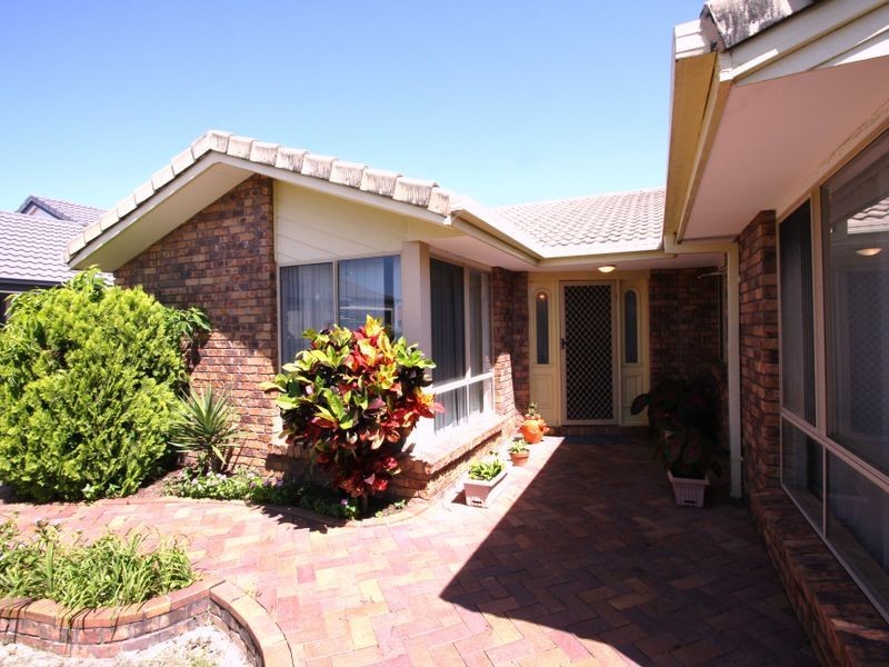 56 Walter Raleigh Crescent, Hollywell QLD 4216