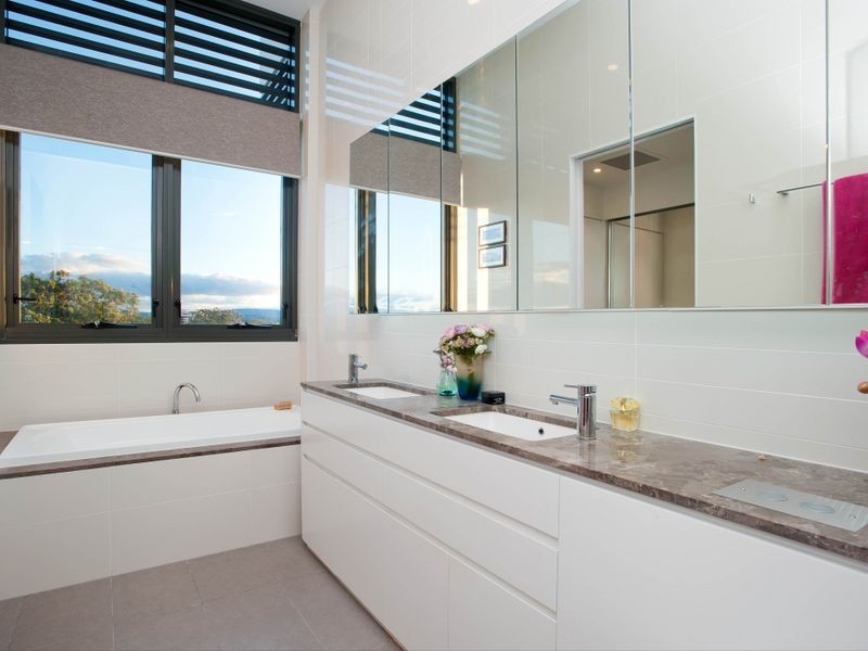 2401/1 Marina Promenade, Paradise Point QLD 4216