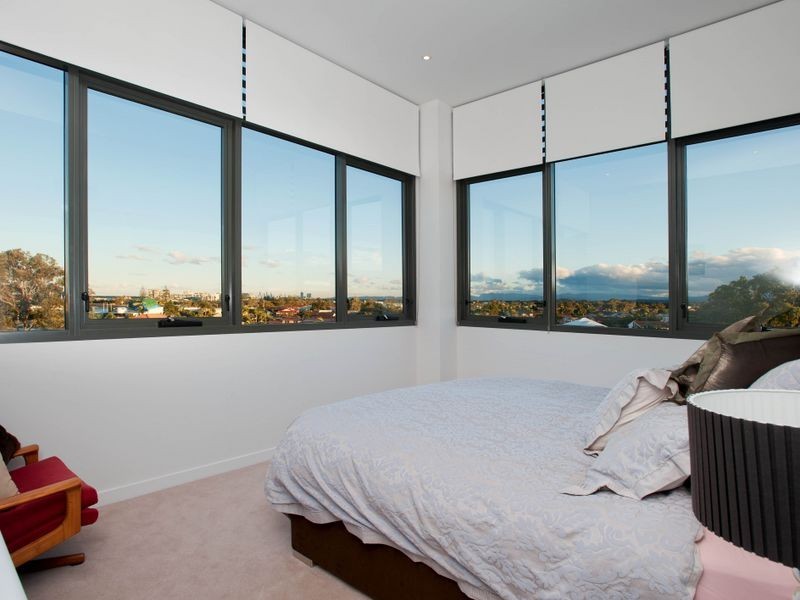2401/1 Marina Promenade, Paradise Point QLD 4216
