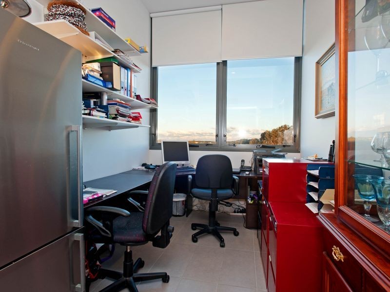 2401/1 Marina Promenade, Paradise Point QLD 4216