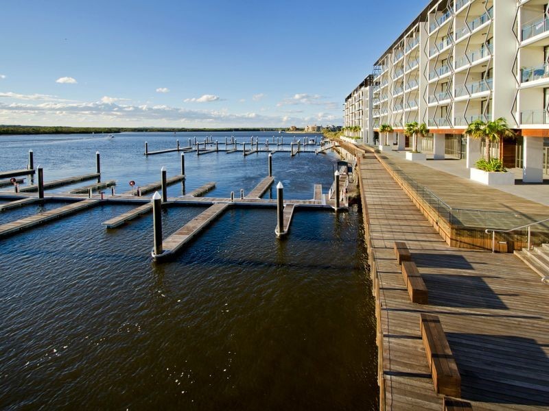 2401/1 Marina Promenade, Paradise Point QLD 4216