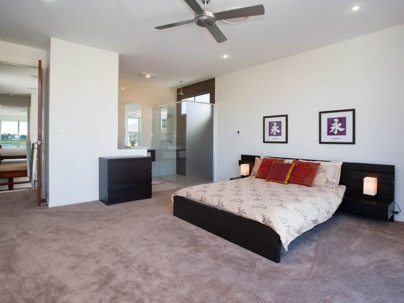 20 Onshore Place, Helensvale QLD 4212