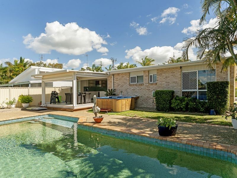 159 Paradise Parade, Hollywell QLD 4216