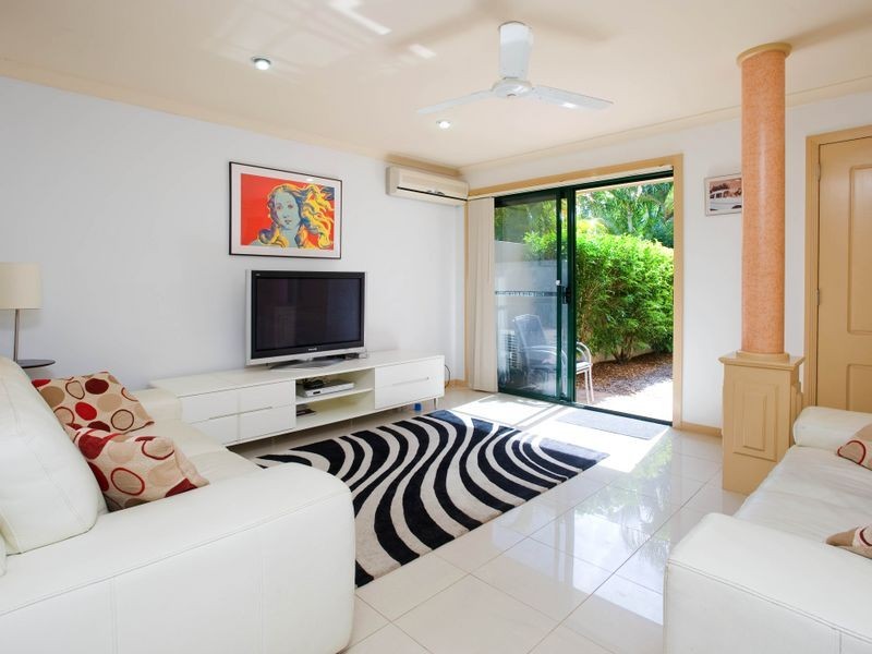64/100 Morala Ave, Runaway Bay QLD 4216