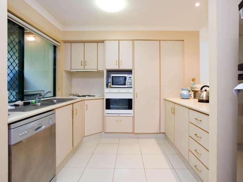 64/100 Morala Ave, Runaway Bay QLD 4216